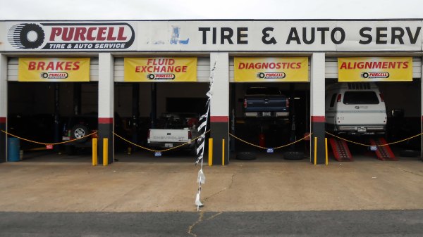 Une visite dans un atelier de réparation de pneus